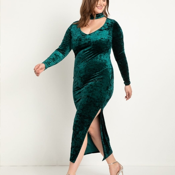 Cutout Neckline Velvet Dress - Picture 2 of 3